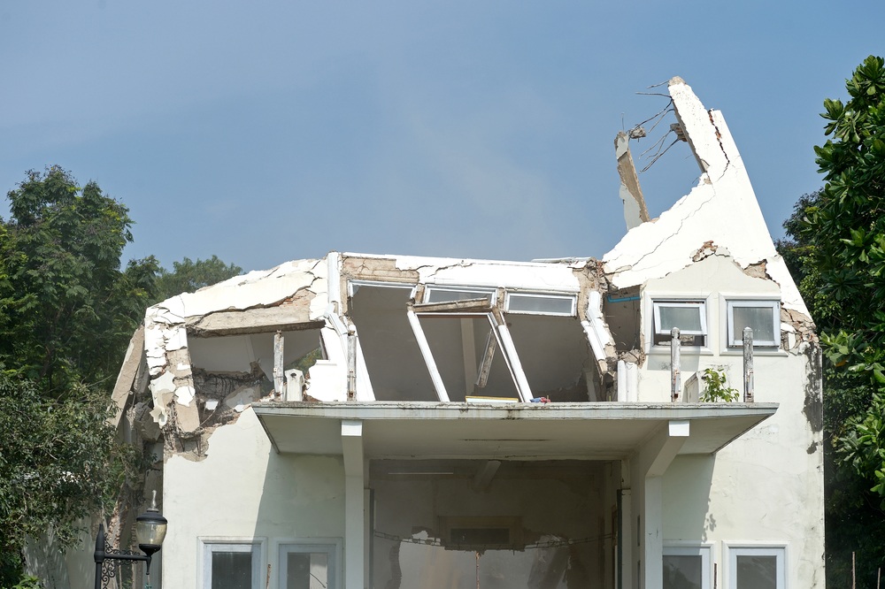 Building-collapsed-due-to-earthquake-damage